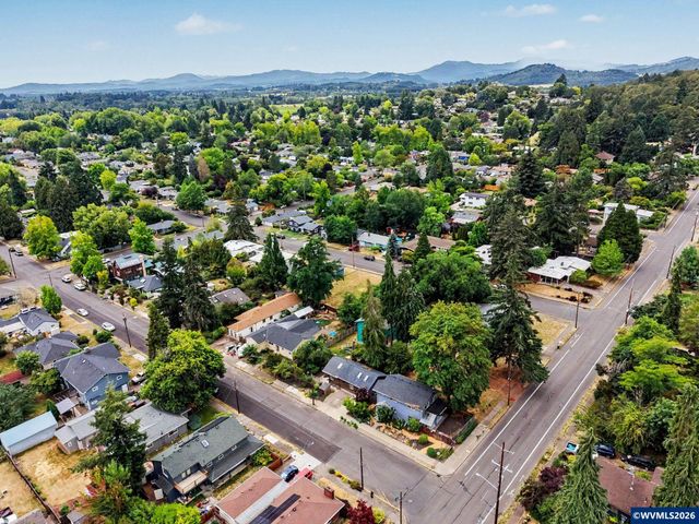 3204 NW Grant Av, Corvallis, OR 97330