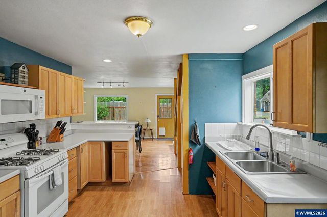 3204 NW Grant Av, Corvallis, OR 97330