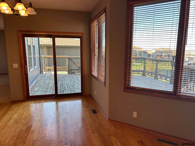 17212 Chutney Drive, Omaha, NE 68136