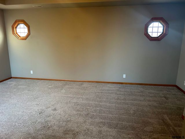 17212 Chutney Drive, Omaha, NE 68136