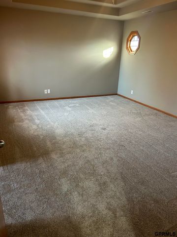 17212 Chutney Drive, Omaha, NE 68136