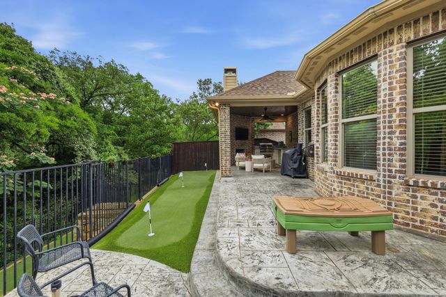 342 Hill Creek Lane, Grapevine, TX 76051