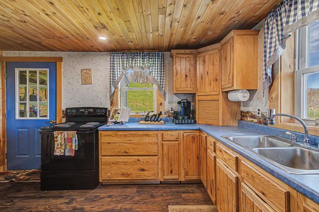 180 Winn High Drive, Danville, VT 05828