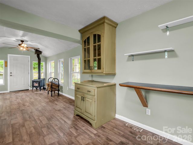 1916 Old Spartanburg Road, Hendersonville, NC 28792
