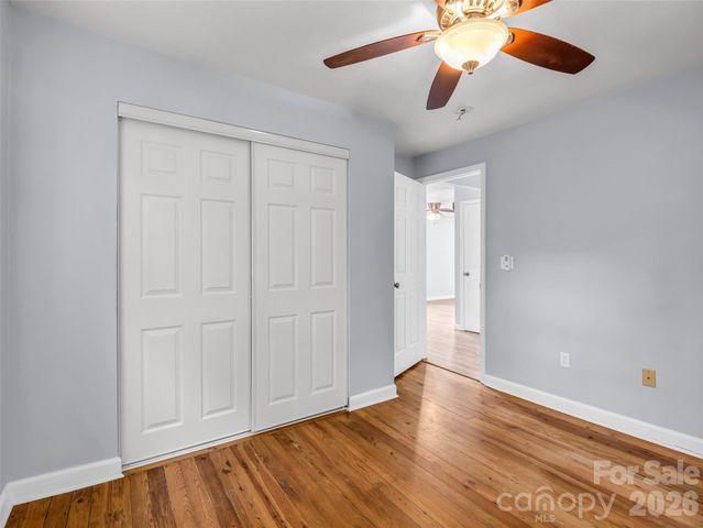 1916 Old Spartanburg Road, Hendersonville, NC 28792