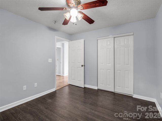 1916 Old Spartanburg Road, Hendersonville, NC 28792