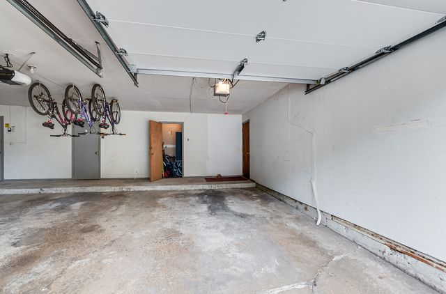 11240 Sycamore Lane 60D, Palos Hills, IL 60465