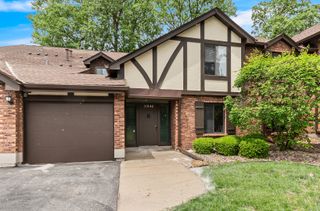 11240 Sycamore Lane 60D, Palos Hills, IL 60465