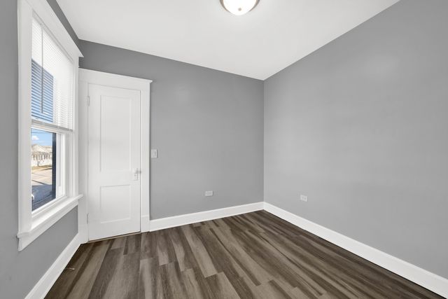 1915 VERMONT Street, Blue Island, IL 60406