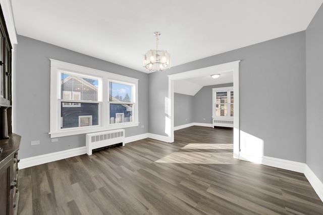 1915 VERMONT Street, Blue Island, IL 60406