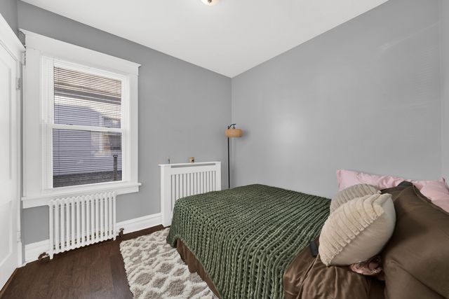 1915 VERMONT Street, Blue Island, IL 60406