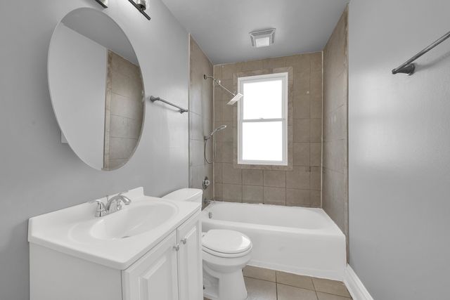 1915 VERMONT Street, Blue Island, IL 60406