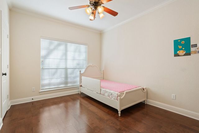 100 Edinburgh, Waco, TX 76712