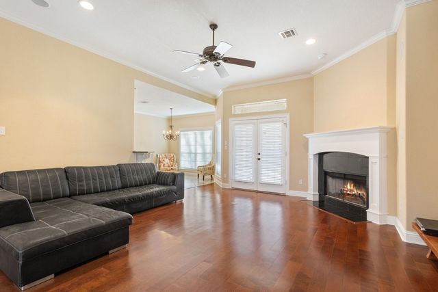 100 Edinburgh, Waco, TX 76712