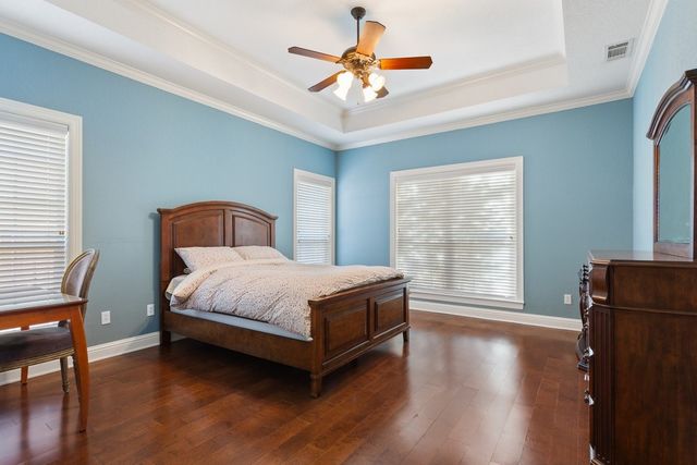 100 Edinburgh, Waco, TX 76712