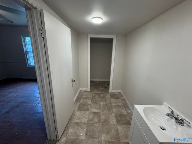 16 Little Street, Gadsden, AL 35904