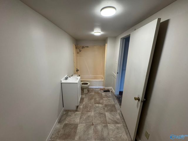 16 Little Street, Gadsden, AL 35904