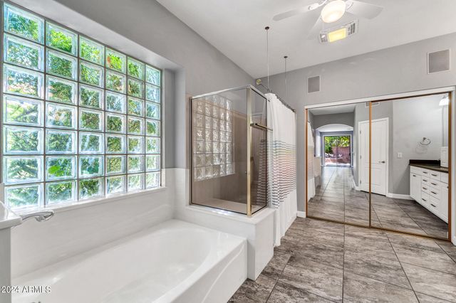 17620 W WEATHERBY Drive, Surprise, AZ 85374