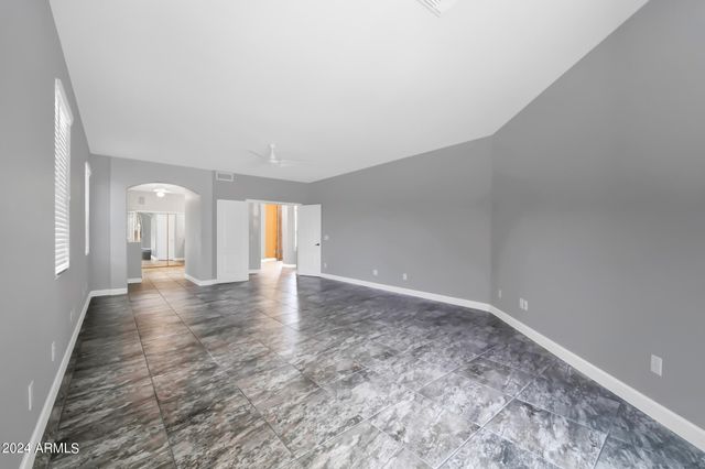 17620 W WEATHERBY Drive, Surprise, AZ 85374