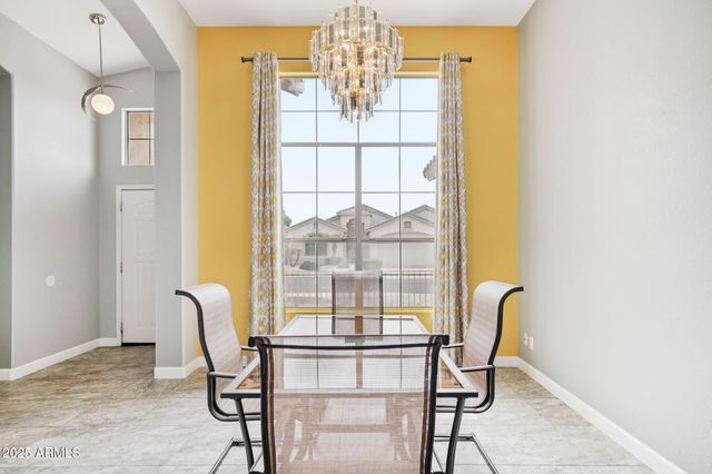 17620 W WEATHERBY Drive, Surprise, AZ 85374