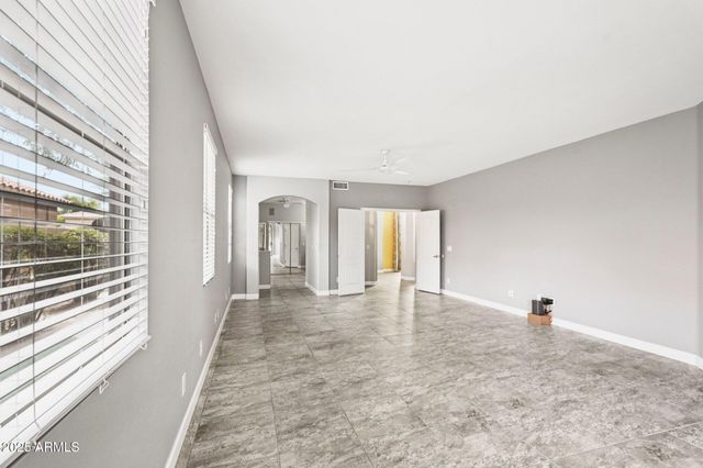 17620 W WEATHERBY Drive, Surprise, AZ 85374