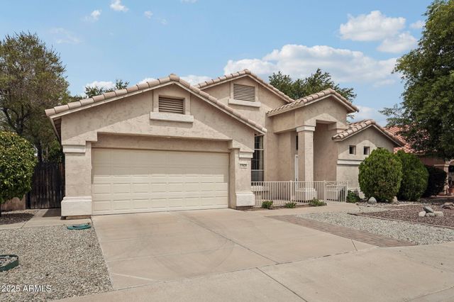 17620 W WEATHERBY Drive, Surprise, AZ 85374