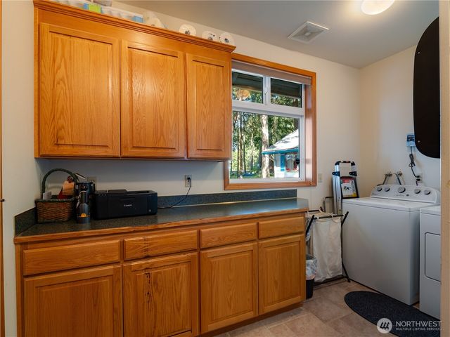 56 Silcox Island, Lakewood, WA 98498
