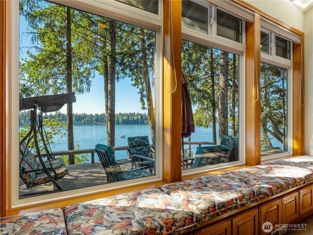 56 Silcox Island, Lakewood, WA 98498