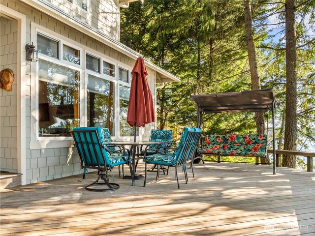 56 Silcox Island, Lakewood, WA 98498