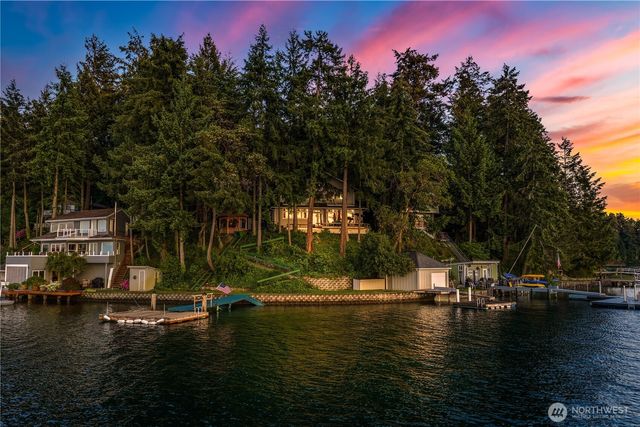 56 Silcox Island, Lakewood, WA 98498