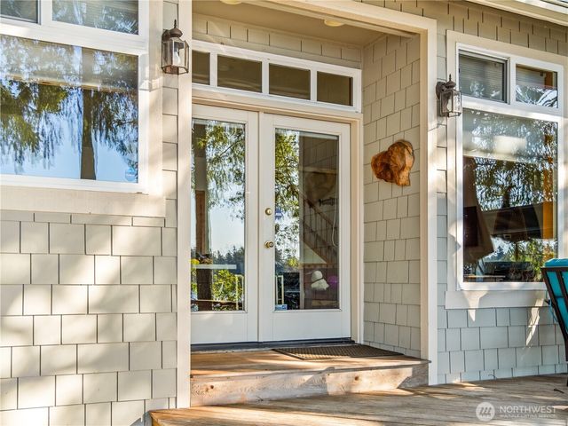 56 Silcox Island, Lakewood, WA 98498