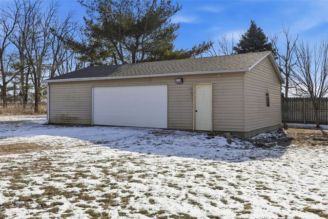 2641 Worthington Drive SW, Cedar Rapids, IA 52404