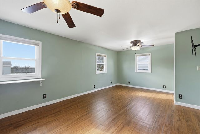 2641 Worthington Drive SW, Cedar Rapids, IA 52404