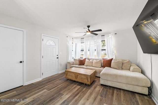 1138 HALIFAX Road, Jacksonville, FL 32216