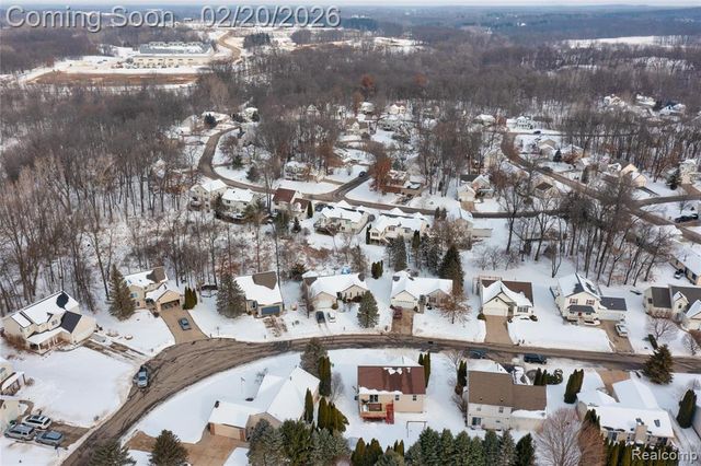 2430 Hickory Circle Drive, Howell, MI 48855