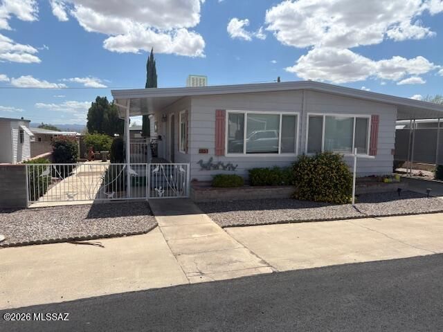 5851 W Circle Z Street, Tucson, AZ 85713