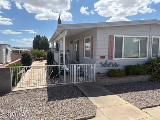 5851 W Circle Z Street, Tucson, AZ 85713