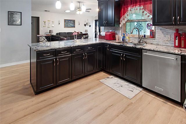 18 WESTON ROAD, Leesburg, FL 34748