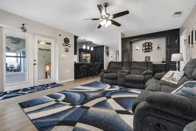 18 WESTON ROAD, Leesburg, FL 34748