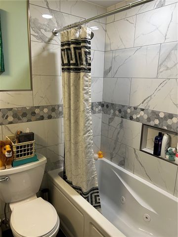 2305 Ross Road, Tipp City, OH 45371