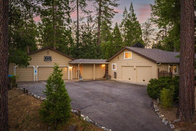 16351 Lake Vera Purdon Rd, Nevada City, CA 95959