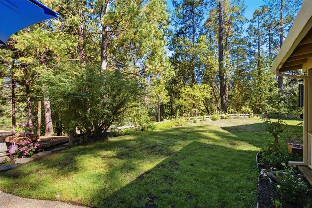16351 Lake Vera Purdon Rd, Nevada City, CA 95959