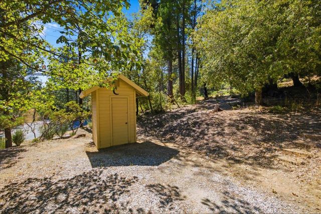 16351 Lake Vera Purdon Rd, Nevada City, CA 95959