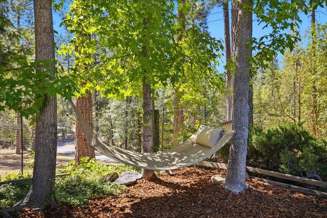 16351 Lake Vera Purdon Rd, Nevada City, CA 95959