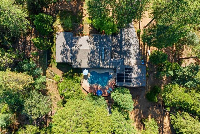 16351 Lake Vera Purdon Rd, Nevada City, CA 95959