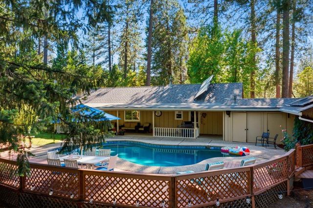 16351 Lake Vera Purdon Rd, Nevada City, CA 95959