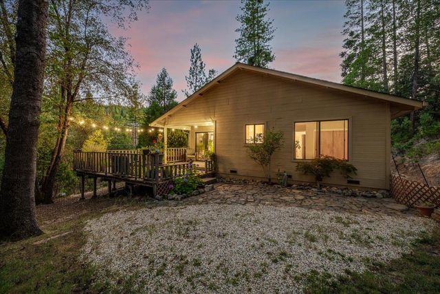 16351 Lake Vera Purdon Rd, Nevada City, CA 95959