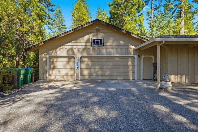 16351 Lake Vera Purdon Rd, Nevada City, CA 95959