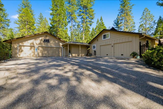 16351 Lake Vera Purdon Rd, Nevada City, CA 95959