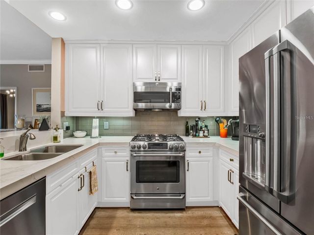 630 VASSAR STREET 2205, Orlando, FL 32804